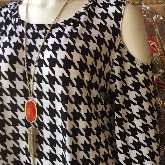 NEW HOUNDSTOOTH TOP - Picture 4 of 8